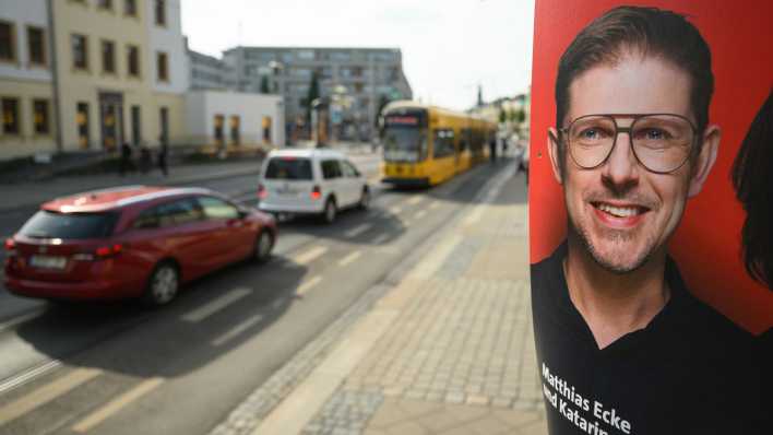 Ein Wahlplakat des sächsischen SPD-Spitzenkandidaten zur Europawahl, Matthias Ecke