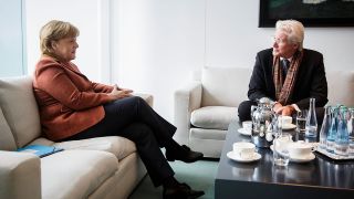 Angela Merkel und Richard Gere (Bild: dpa/Sandra Steins)