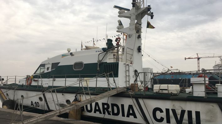 Das Boot der Guardia Civil im Hafen von Dakar, Foto: Marc Dugge