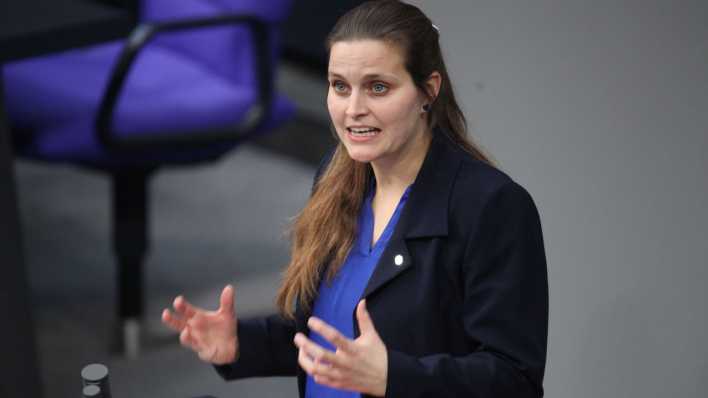 Maja Wallstein, SPD, während einer Rede im Bundestag (Bild: picture alliance/dts-Agentur )