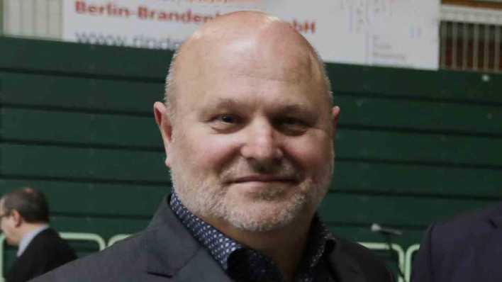 Der AfD-Politiker Harald Laatsch bei einer AfD-Wahlversammlung, Quelle: imago/Metodi Popow Der AfD-Politiker Harald Laatsch bei einer AfD-Wahlversammlung, Quelle: imago/Metodi Popow