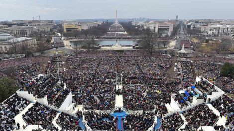 Der neue US-Präsident Donald Trump hält seine Eröffnungsrede vor dem Kapitol, nachdem er am 20.01.2017 in Washington, USA, den Amtseid als 45. Präsident der Vereinigten Staaten Amerikas abgelegt hat.