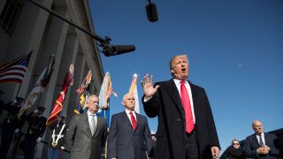 US-Präsident Trump spricht vor dem Pentagon