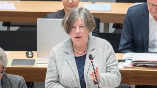 Stadtentwicklungssenatorin Katrin Lompscher im Abgeordnetenhaus im Januar 2018 (Bild: imago/Christian Ditsch)