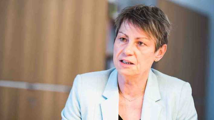 Elke Breitenbach (Bild: imago/Uwe Steinert) Elke Breitenbach (Bild: imago/Uwe Steinert)