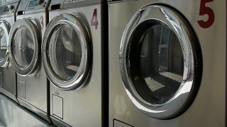 Waschmaschinen im Waschsalon 115 in der Berliner Torstraße