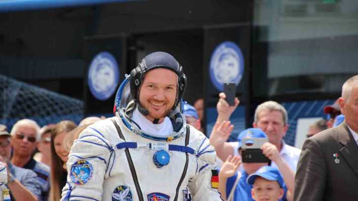 Bilder kurz vor und nach dem Start in Baikonur Bilder kurz vor und nach dem Start in Baikonur