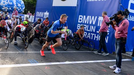 Inforadio Marathonwette 2018 - Jan Fitschen ist gestartet