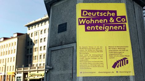 Protestplakat gegen Deutsche Wohnen.