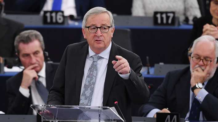 Kommissionspräsident Jean-Claude Juncker spricht im März 2019 im Europaparlament. (Bild: dpa)