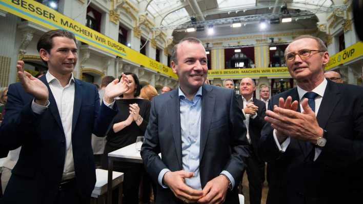 Wahlkampfauftakt zur EU-Wahl: Bundeskanzler Sebastian Kurz (OeVP), EVP-Spitzenkandidat Manfred Weber und EU-Spitzenkandidat Othmar Karas (Bild: imago images / Eibner Europa) Wahlkampfauftakt zur EU-Wahl: Bundeskanzler Sebastian Kurz (OeVP), EVP-Spitzenkandidat Manfred Weber und EU-Spitzenkandidat Othmar Karas (Bild: imago images / Eibner Europa)