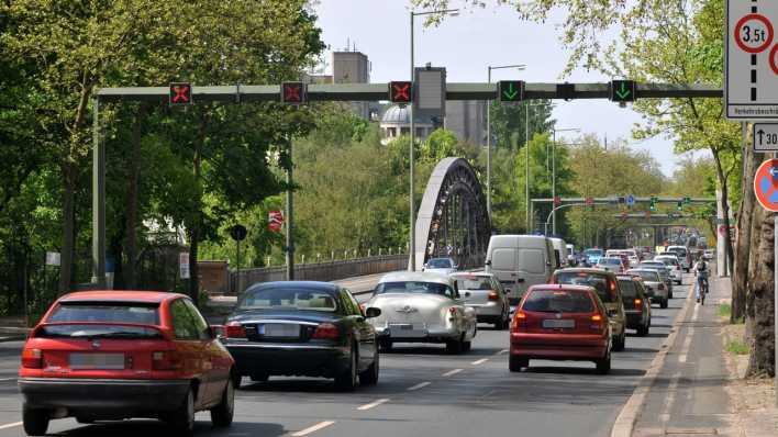 Heerstraße in Berlin-Spandau (Bild: imago images/Schöning)