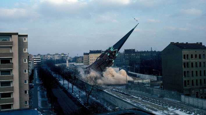Ost-Berlin, 28.1.1985: Sprengung der Versöhnungskirche in Berlin (Bild: imago images)