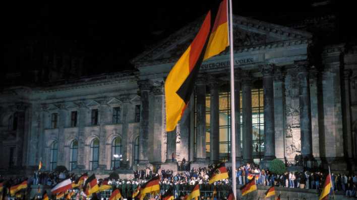 ARCHIV, Berlin 3.10.2019: Einheitsfeier am Reichstag (Bild: imago images / Günter Schneider)