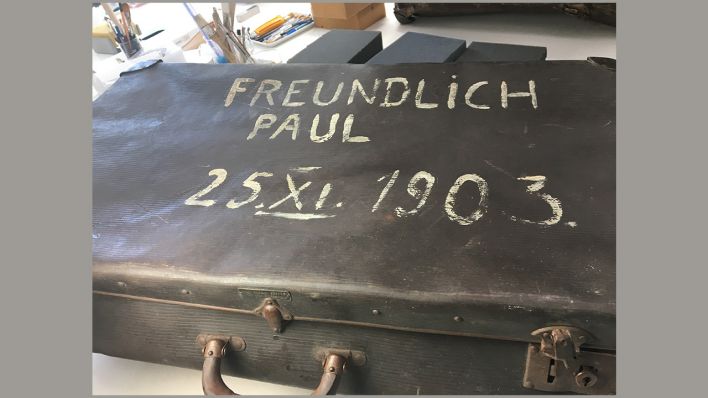 Koffer im Konservatorium Auschwitz (Bild: rbb/ Maria Ossowski)