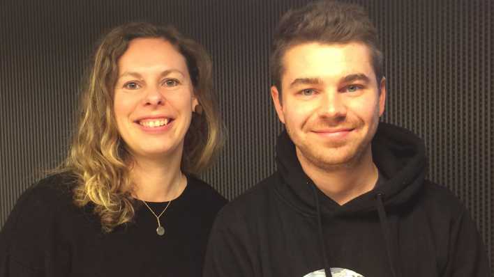 Anika Kindler und Conrad Bohms sind Schulsozialarbeiter in Berlin. Anika Kindler und Conrad Bohms sind Schulsozialarbeiter in Berlin.