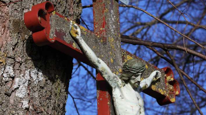 Kruzifix am Wegesrand Kruzifix am Wegesrand