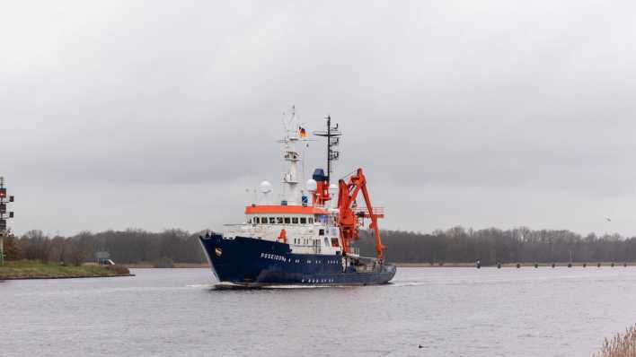 Die Poseidon von Geomar wurde von dem Verein Seawatch ersteigert - und wird als Sea Watch 4 unterwegs sein. Die Poseidon von Geomar wurde von dem Verein Seawatch ersteigert - und wird als Sea Watch 4 unterwegs sein.