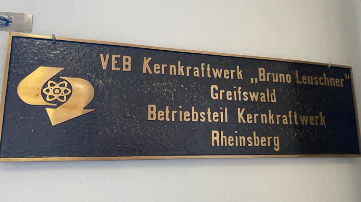 Schild am Eingang des AKW Rheinsberg