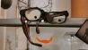Upcycling-Projekt "Bettinas Brille" - ein ungeplantes und unbemerktes "Backergebnis" ziert nun das Küchenregel und wacht darüber, dass keine weiteren Unfälle passieren (Bild: privat)