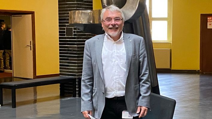 Moderator Thomas Prinzler beim 12. LNDW-Podcast