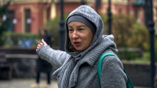 Ninna Bilinni, Fremdenführerin in Kiew