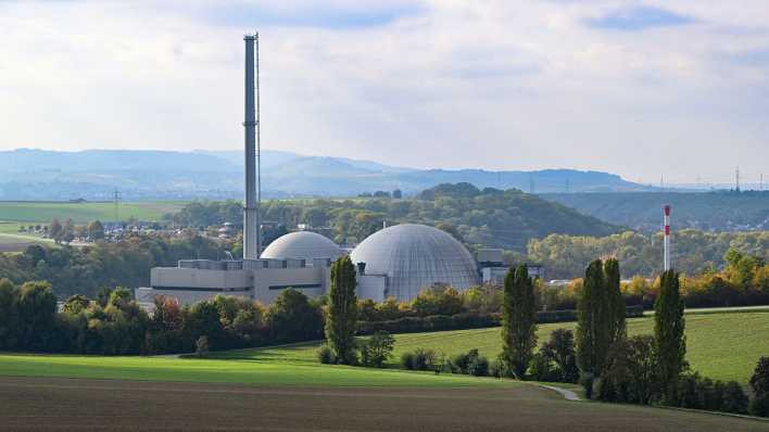 Das Kernkraftwerk Neckarwestheim. Die verbleibenden drei deutschen Atomkraftwerke sollen maximal bis zum 15. April 2023 weiterlaufen können.