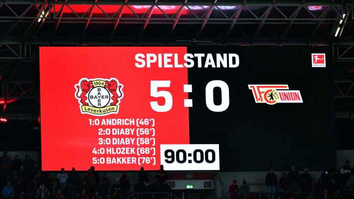 Anzeigetafel beim Spiel Leverkusen gegen Union