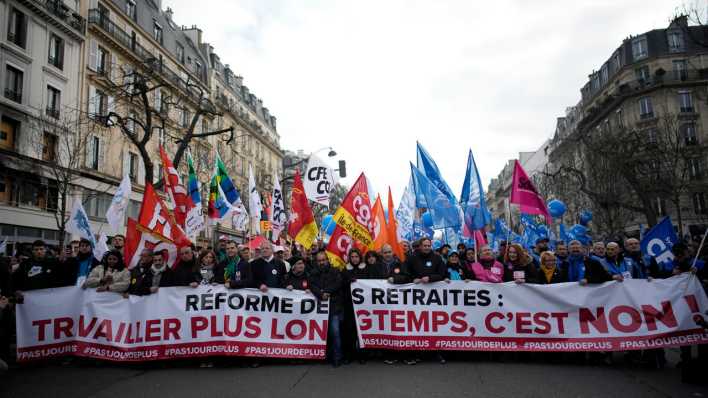 Frankreich: Gewerkschaften streiken gegen die Pläne zur Rentenreform von Präsident Macron