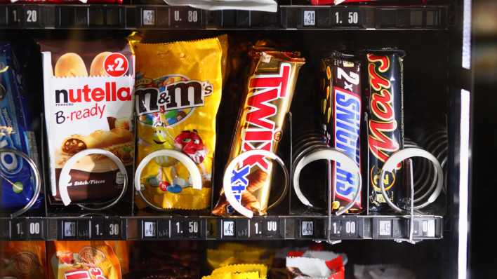 Süßigkeiten im Automaten