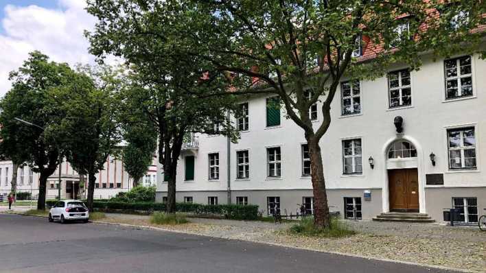 Ihnestraße 22, früher das Kaiser-Wilhelm-Instituts für menschliche Erblehre, Anthropologie und Eugenik, heute Teil der FU