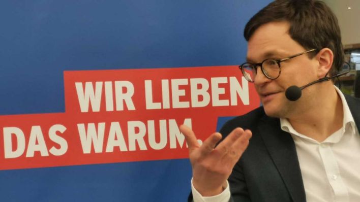 Mateusz Fałkowski (Bild: rbb/Matthias Schirmer)