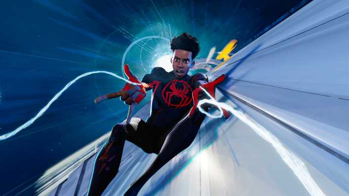 Miles Morales/Spider-Man in einer Szene des Films "Spider-Man: Across the Spider-Verse"