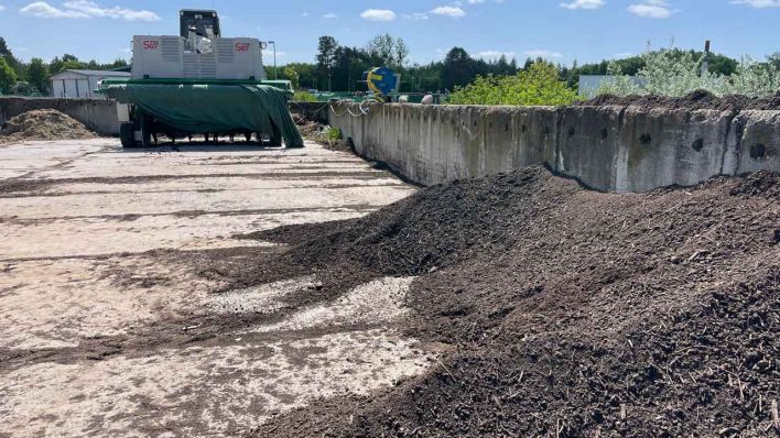 So sieht der fertige Dünger aus Inhalten aus Trockentoiletten aus (Bild: rbb/Tabea Schoser)