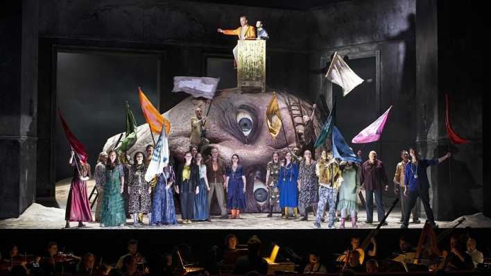 Szene aus "Saul" in der Komischen Oper Berlin