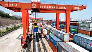 Symbolbild: Container-Bühne in Lianyungang in China