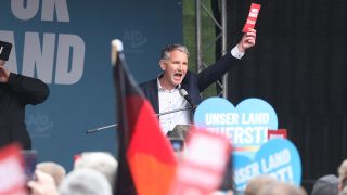 Björn Höcke, Vorsitzender der AfD in Thüringen, spricht bei einer Veranstaltung in Erfurt. (Archivbild)