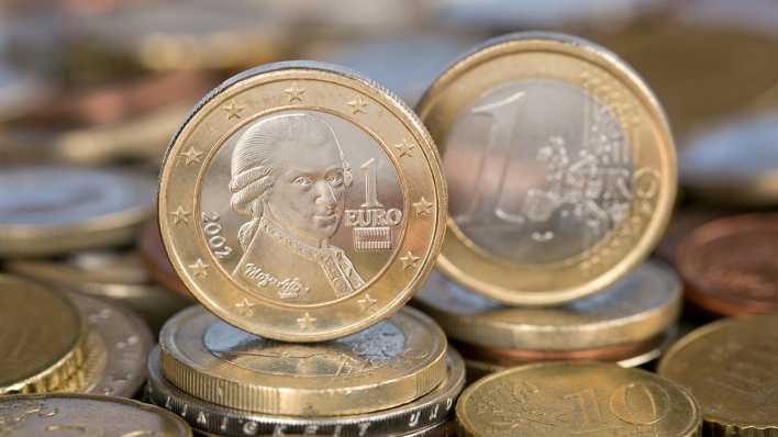 Österreichische Ein-Euro-Münze mit einer Abbildung des Komponisten Wolfgang Amadeus Mozart.