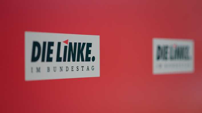 Logo der Partei die Linke im Bundestag auf der Fraktionsebene