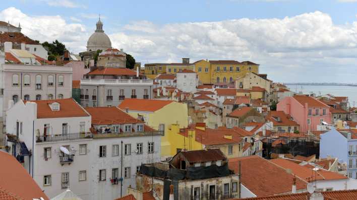 Blick über die Dächer von Lissabon