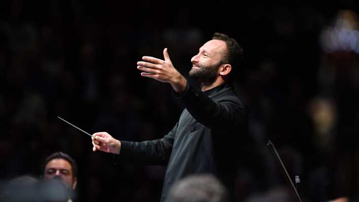 Petrenko, Chefdirigent der Berliner Philharmoniker, bei einem Konzert
