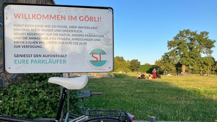 Hinweisschild im Görlitzer Park