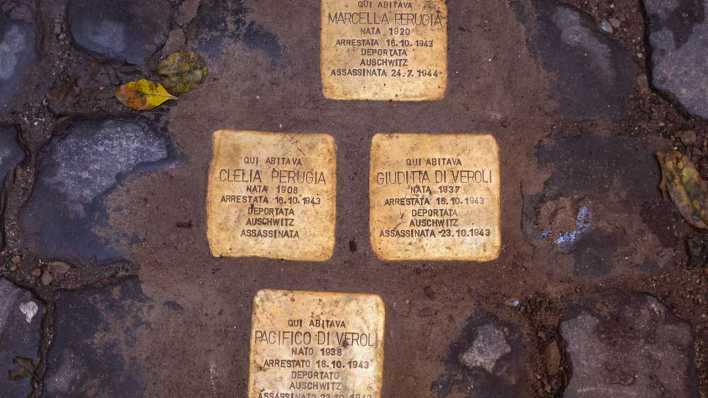 Stolperteine im ehem. jüdischen Ghetto in Rom (Bild: picture alliance / Pacific Press / Matteo Nardone)