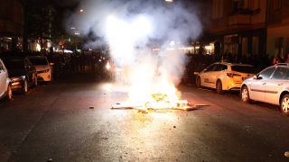 Verbotene Pro-Palästina-Demo auf der Sonnenallee Ecke Reuterstraße im Bezirk Neukölln gerät außer Kontrolle