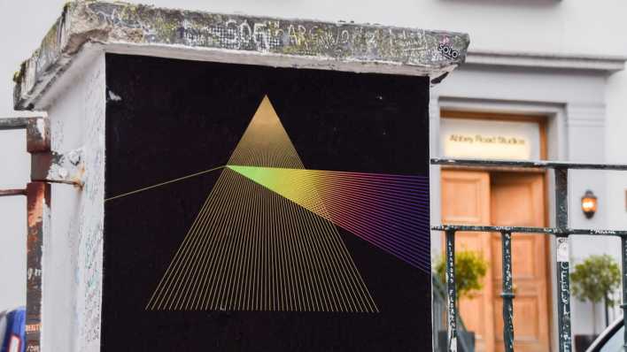 Das Cover zum Album "The Dark Side of the Moon" vor den Abbey Road Studios.