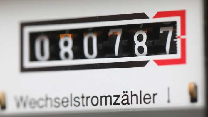 Der Verbrauch ist auf einem Stromzähler zu erkennen.