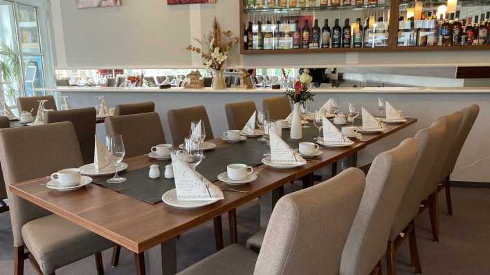 Speisesaal im Hotel & Restaurant "Altes Kasino" in Neuruppin (Bild: rbb/Karsten Zummack)