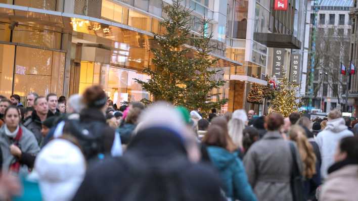 Volle Innenstadt zur Weihnachtszeit