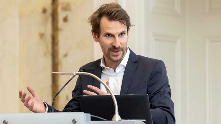 Philipp Hacker, Professor für Recht und Ethik der digitalen Gesellschaft an der Europa-Universität Viadrina Frankfurt (Oder) Philipp Hacker, Professor für Recht und Ethik der digitalen Gesellschaft an der Europa-Universität Viadrina Frankfurt (Oder)