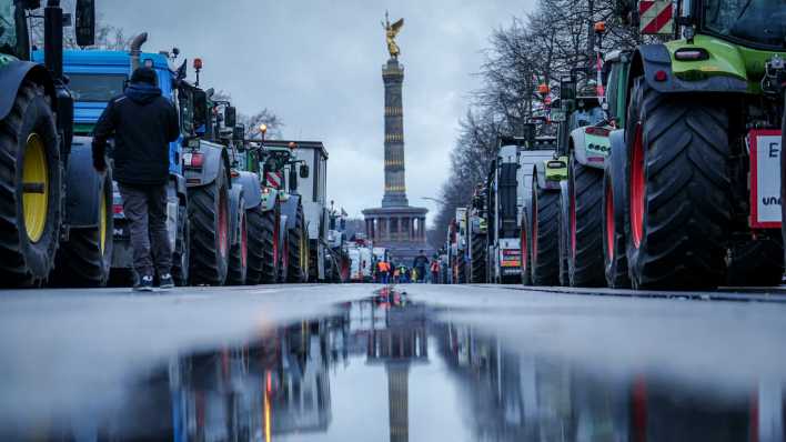 Bauernproteste in Berlin an der Siegessäule